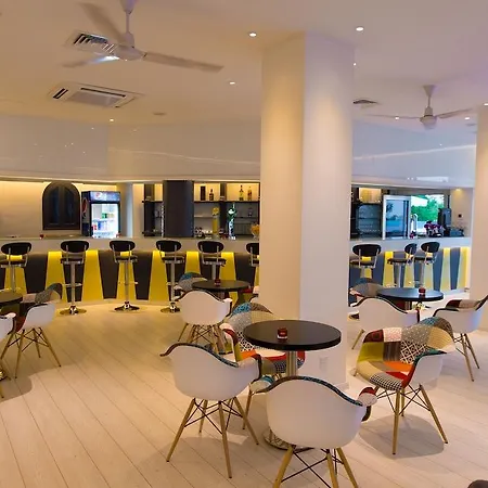 赞诺特尔酒店 酒店 利马索尔